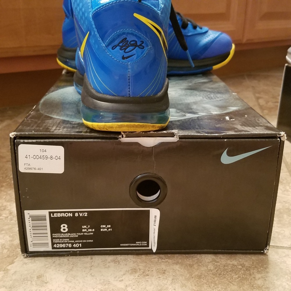 Nike Lebron 8 V/2  Blue/yellow "Entourage"
